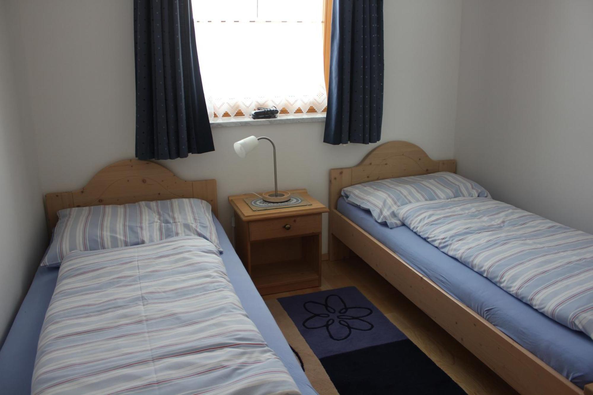 Haus Lowe Apartment